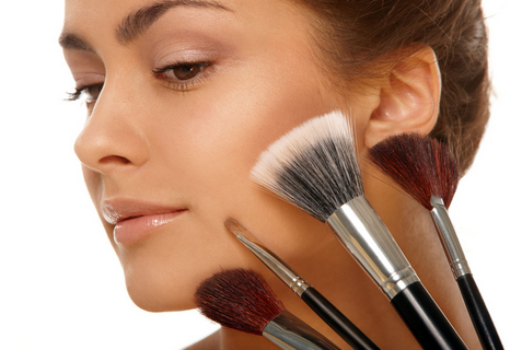 洗化妝刷要用什么洗？選購化妝刷誤區(qū)
