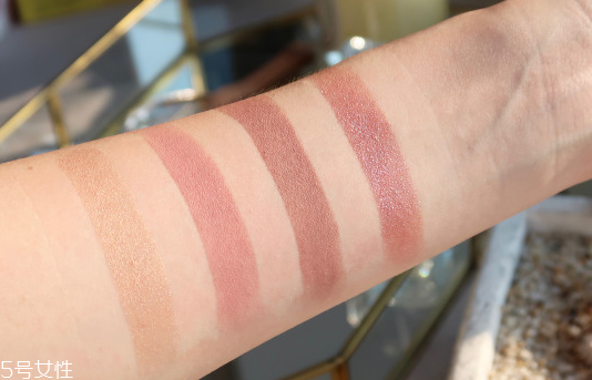 珠光眼影和啞光眼影哪個(gè)好？judydoll橘朵四色眼影超好看