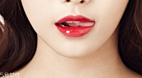 hold live口紅好用嗎？沒有入的美少女們趕緊下手