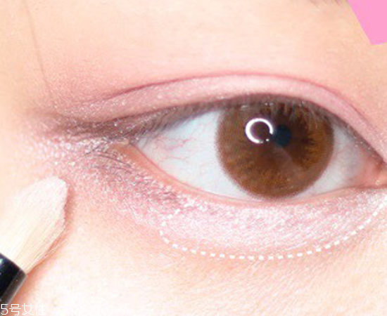 桃花眼妝容好看嗎？桃花眼妝容教程