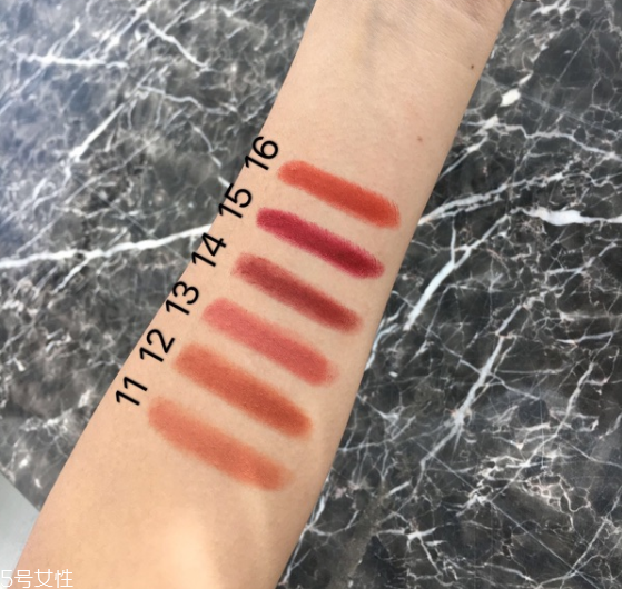 hold live口紅好用嗎？沒有入的美少女們趕緊下手