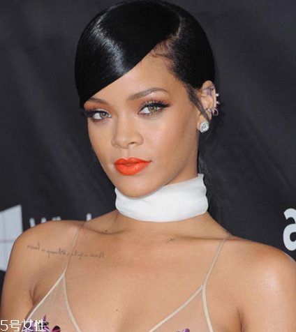 南瓜色眼影怎么畫？南瓜色眼妝畫法教程