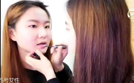 內雙怎么畫眼線？內雙眼皮畫眼妝技巧