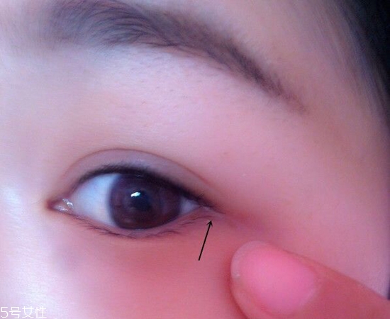 內雙怎么畫眼線？內雙眼皮畫眼妝技巧
