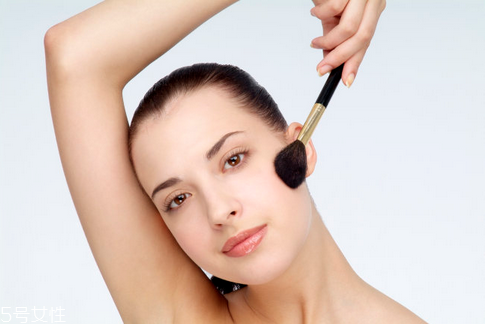 大創(chuàng)雙眼皮貼64和86哪款好？化妝的十大禁忌