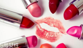 口紅致敏原因是什么？石蠟等成分在作怪