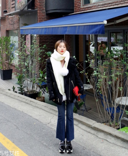 什么顏色圍巾顯臉白？選擇這幾條準沒錯