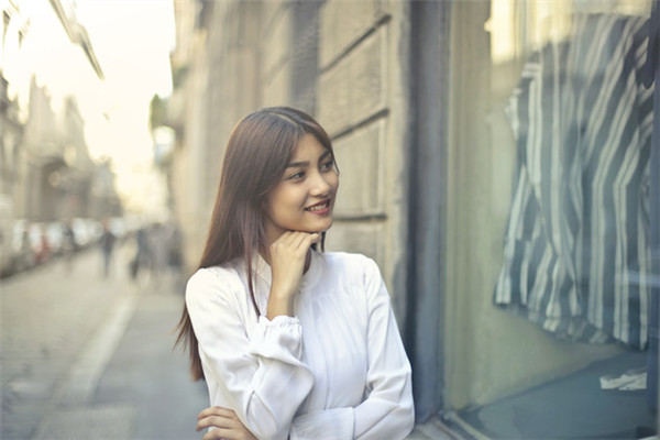 職場筆記:自信對人生的重要性 是對自己眼神感到確信 職場筆記:自信對人生的重要性 是對自己眼神感到確信
