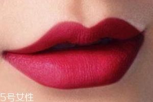 啞光唇色不適合哪類人？唇薄避免使用啞光色
