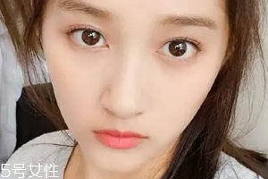 薄唇怎么畫唇妝？利用技巧打造完美唇色