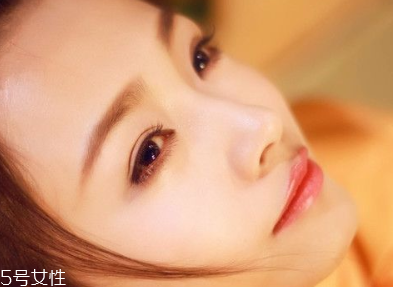 蓓昂斯卸妝水可以卸眼唇嗎？卸除眼妝小貼士