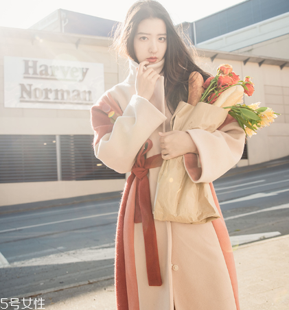 大衣什么長(zhǎng)度好看？這個(gè)冬天讓你美上天