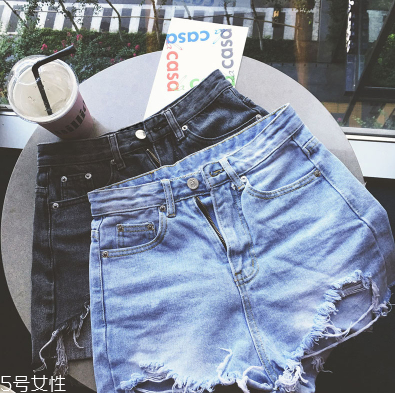 冬天怎么穿暖和又顯瘦？杜絕臃腫美美過(guò)一冬