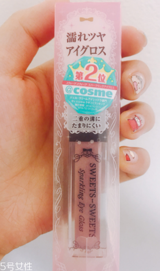 Sweets Sweets唇蜜04號(hào)試色 蜜桃珊瑚好清新 Sweets Sweets唇蜜04號(hào)試色 蜜桃珊瑚好清新