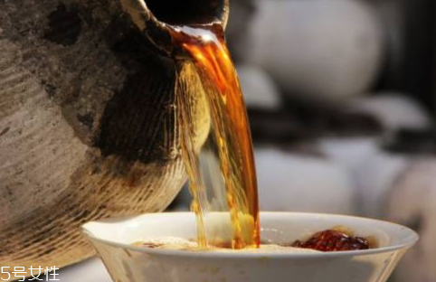 黃酒多少錢(qián)一斤 影響黃酒價(jià)格的因素 黃酒多少錢(qián)一斤 影響黃酒價(jià)格的因素