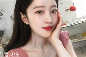 眼影需要卸妝嗎？閃亮海灘眼妝教程