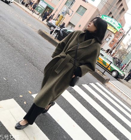 大衣為什么容易起球？四個妙招教你輕松解決