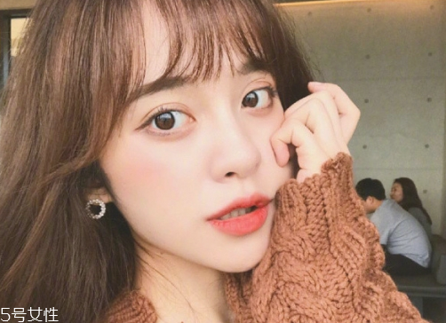 粉棕色眼妝怎么畫？蜜桃?jiàn)y畫法