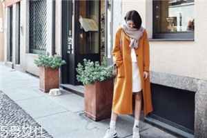過膝大衣配什么鞋子？瞬間提升自我氣場(chǎng)