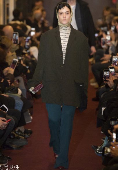 vetements2018秋冬系列服裝怎么樣_好看嗎？