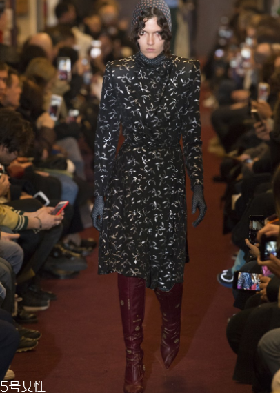 vetements2018秋冬系列服裝怎么樣_好看嗎？