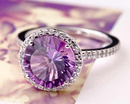 紫水晶會越戴越亮嗎？今年好運就靠它了