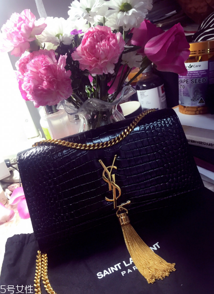 ysl流蘇包氧化怎么辦？這幾個(gè)細(xì)節(jié)千萬(wàn)要注意