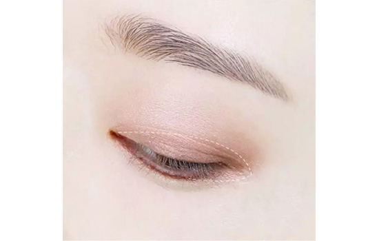 豆沙色眼妝怎么畫(huà)？超受歡迎的空氣眼妝畫(huà)法