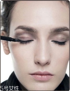 眼線卸不干凈會怎樣？關(guān)于眼線的小秘密