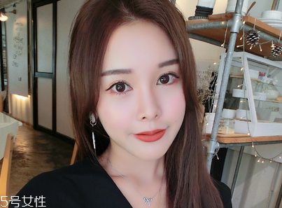 名創(chuàng)優(yōu)品眼影好用嗎？韓系貓眼妝的畫法