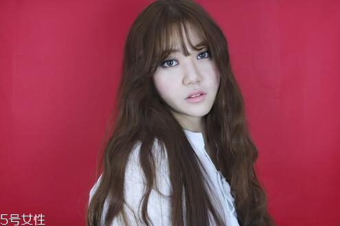 西柚色眼影怎么畫？教你畫高冷女神妝容