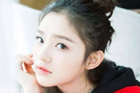 如何化妝使眼睛變大？落日線放大雙眼