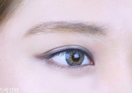 西柚色眼影怎么畫？教你畫高冷女神妝容