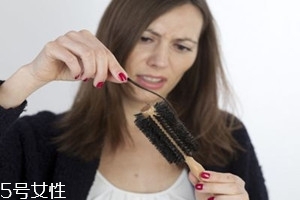 女人為什么經常掉頭發(fā)？從根本找原因