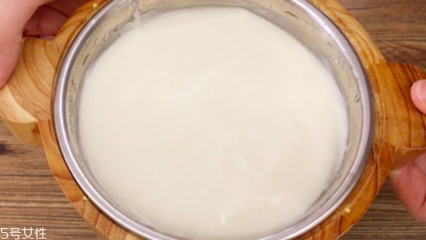 豆腐花怎么做更滑更嫩 香滑豆腐花的做法 豆腐花怎么做更滑更嫩 香滑豆腐花的做法