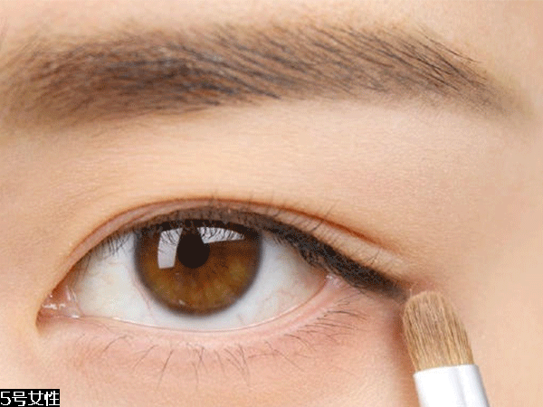 豆沙色眼妝怎么畫(huà)？超受歡迎的空氣眼妝畫(huà)法