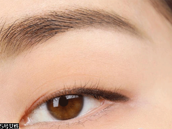 豆沙色眼妝怎么畫(huà)？超受歡迎的空氣眼妝畫(huà)法