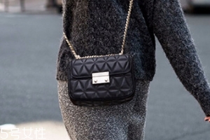 鏈條包適合冬天背嗎？教你做個包達人