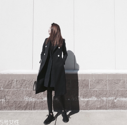 大衣什么領(lǐng)子好看？細(xì)節(jié)也要精致的百里挑一