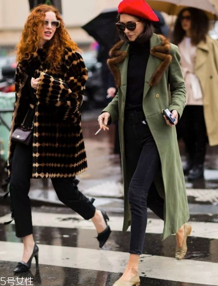 大衣什么領(lǐng)子好看？細(xì)節(jié)也要精致的百里挑一