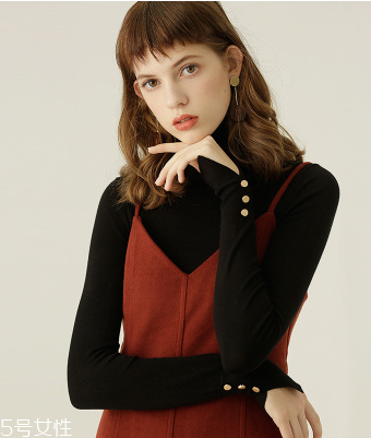 冬天內搭怎么穿？一件毛衣搞定冬天內搭難題