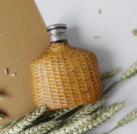 john varvatos香水檔次 明星愛(ài)不釋手的小眾香 john varvatos香水檔次 明星愛(ài)不釋手的小眾香