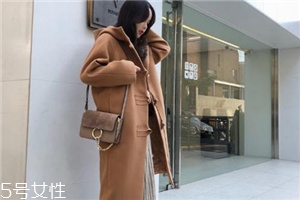 大衣上的霉點怎么去除？這樣做霉點輕松去除