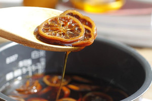 冰糖燉檸檬的功效有哪些？冰糖燉檸檬好處多多