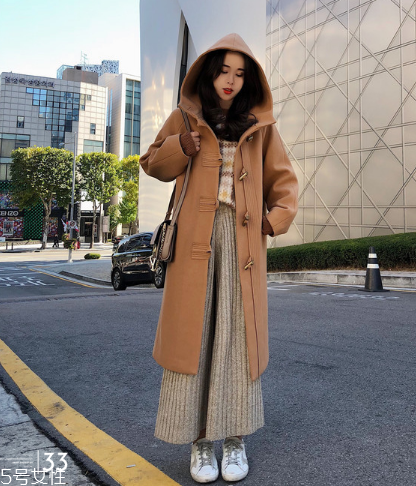 大衣上的蝴蝶結怎么打？簡單幾步輕松搞定