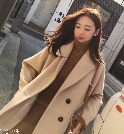 大衣粘毛是料子不好嗎？原來是這個(gè)原因