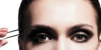 眉型常見失誤有哪些？眉頭壓實很難看