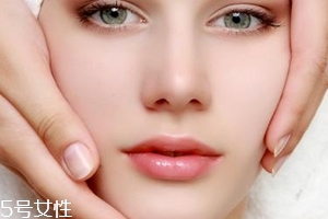 緊膚水有必要買嗎？堵住毛孔得不償失