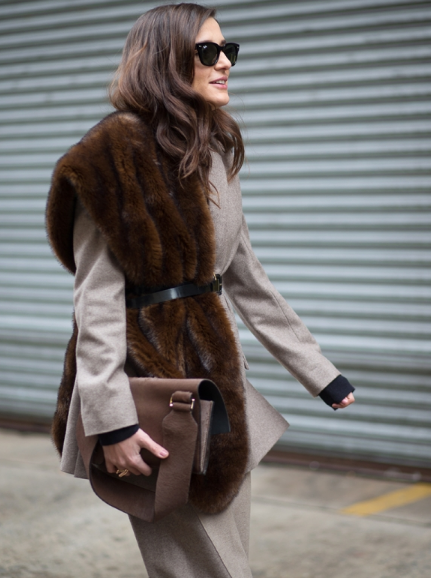 皮草披肩怎么搭配？分分鐘撩倒男神