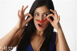 開眼角后多久可以吃辣？開眼角后不宜吃過多醬油